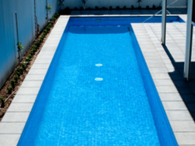 L shaped outdoor pool